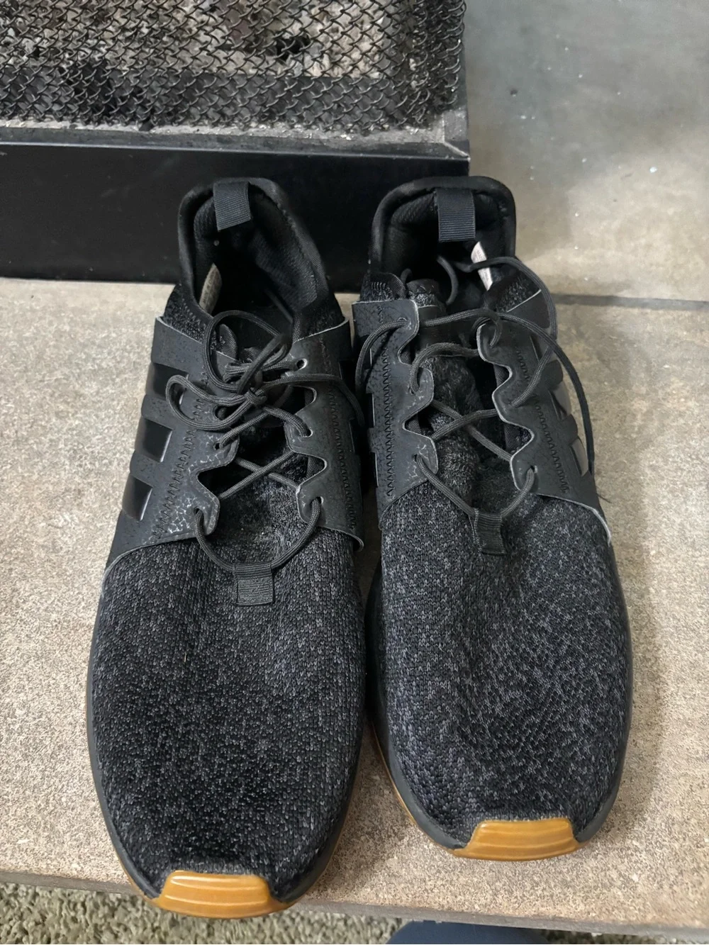adidas lightweight black